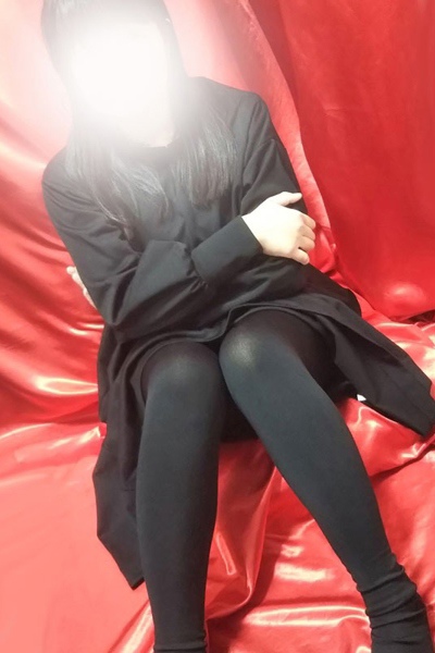 美保  