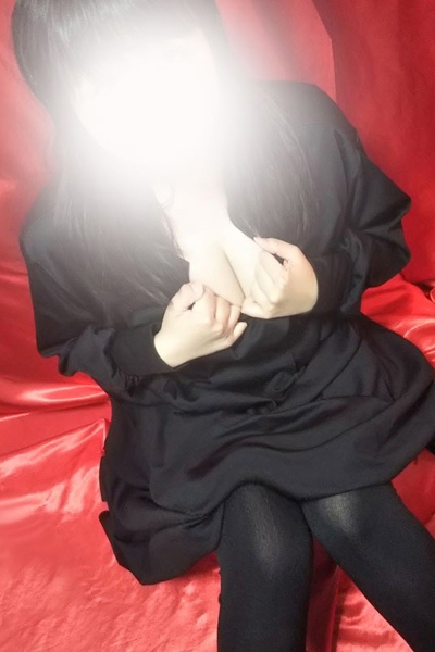 美保  